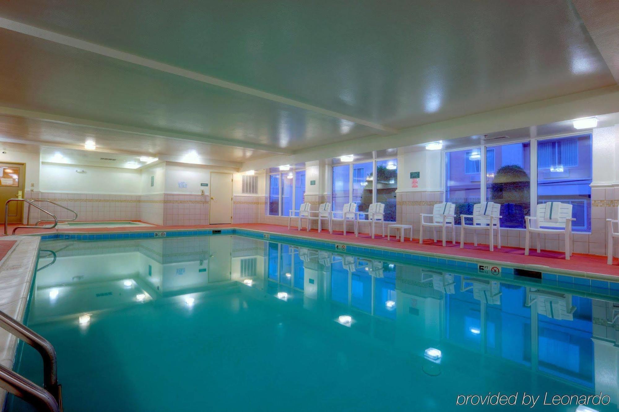 Country Inn & Suites By Radisson, Chester, Va מראה חיצוני תמונה